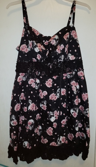 Hot Topic Dresses & Skirts - Hot topic skull floral corset size 20 dress